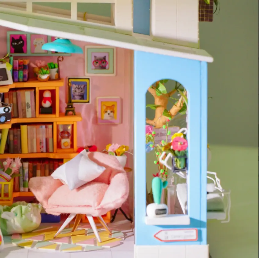 DIY Miniature House Kit: Dora's Loft