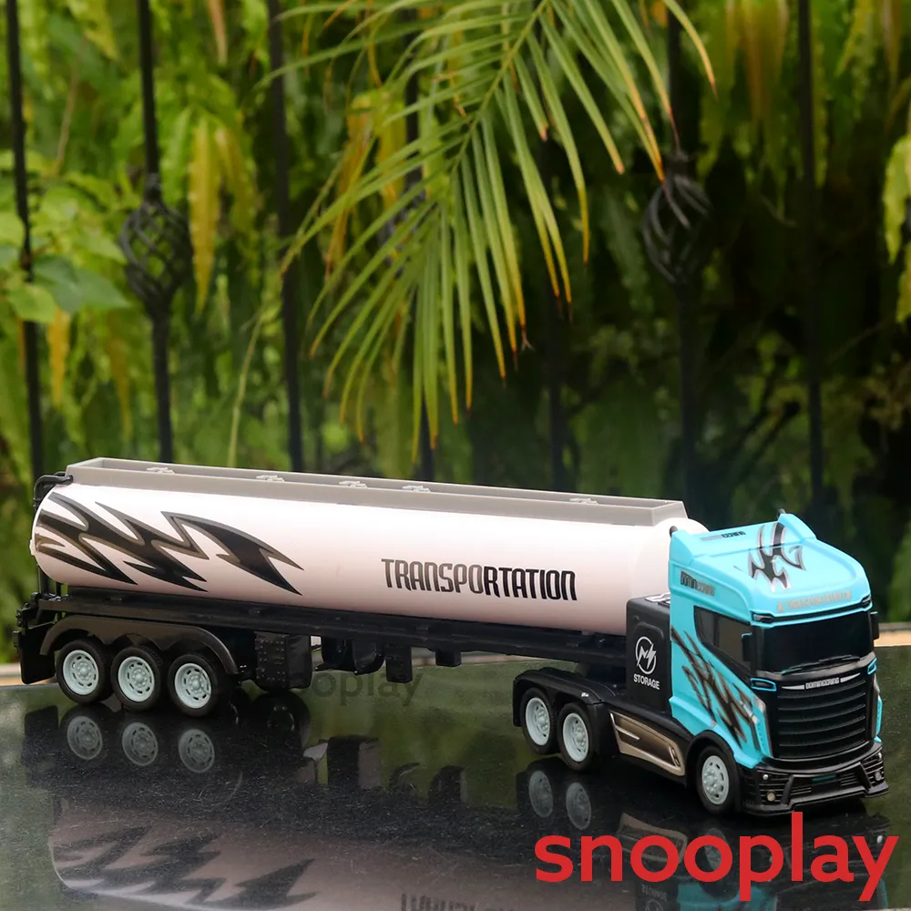 RC Transport Tanker Truck with Movable Driver's Cabin (1:16 Scale) - Assorted Colours