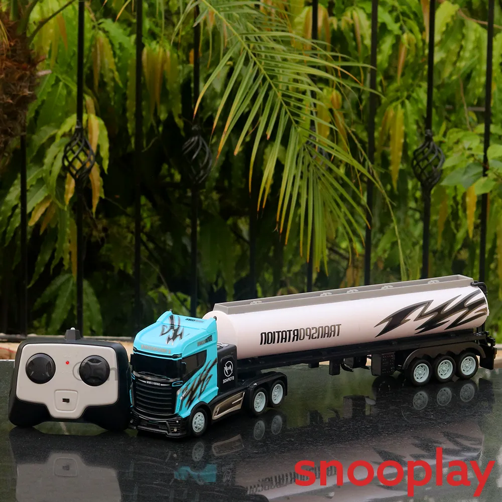 RC Transport Tanker Truck with Movable Driver's Cabin (1:16 Scale) - Assorted Colours